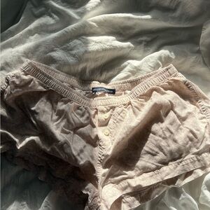 Brandy Melville light pink floral shorts